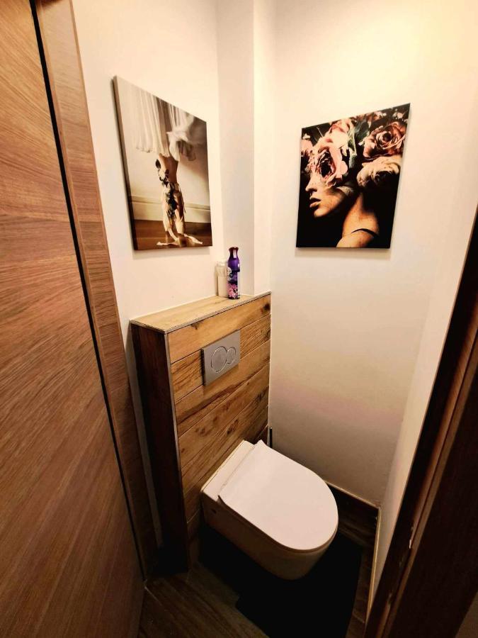 Petite Chambre Dans Une Jolie Colocation Luik Buitenkant foto
