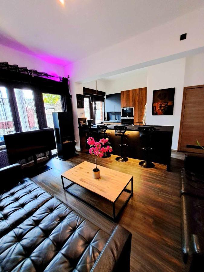 Petite Chambre Dans Une Jolie Colocation Luik Buitenkant foto